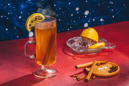 cinnamon hot toddy cocktail