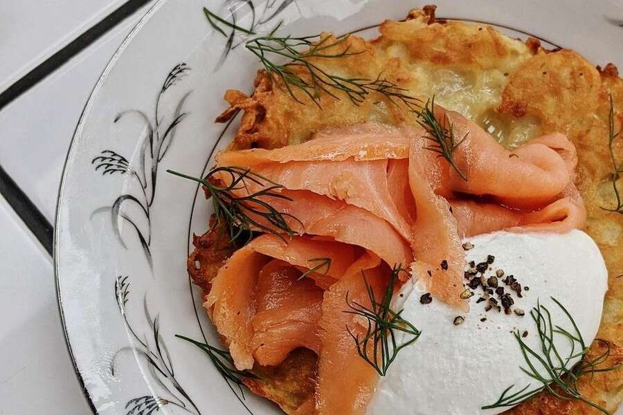 12 Chairs Brooklyn, NY Thrillist