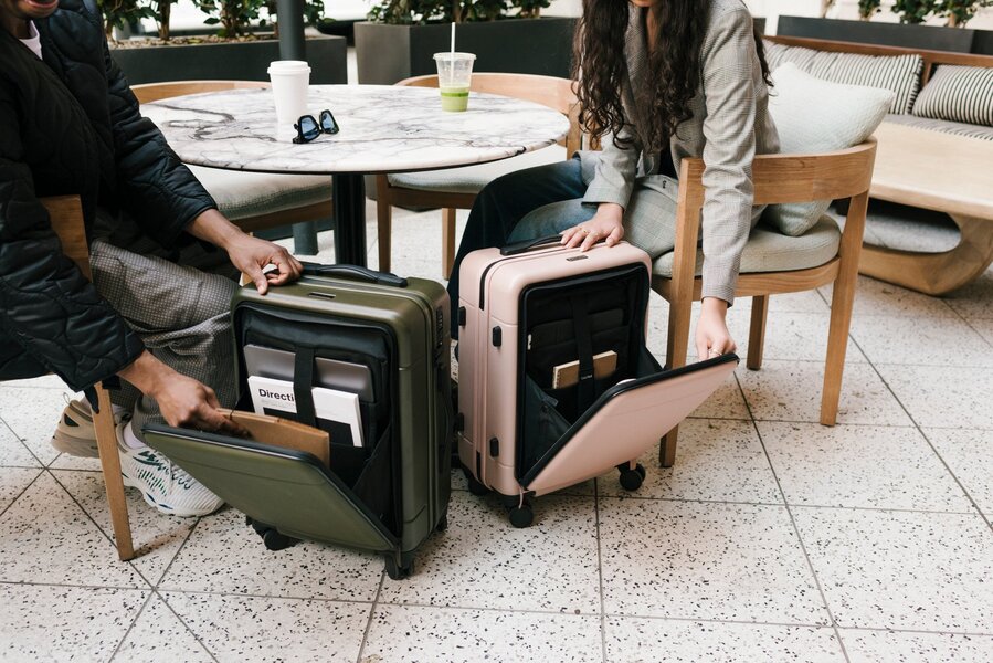 Best Black Friday Travel Gear Deals 2021: Suitcases, Bags, And More ...