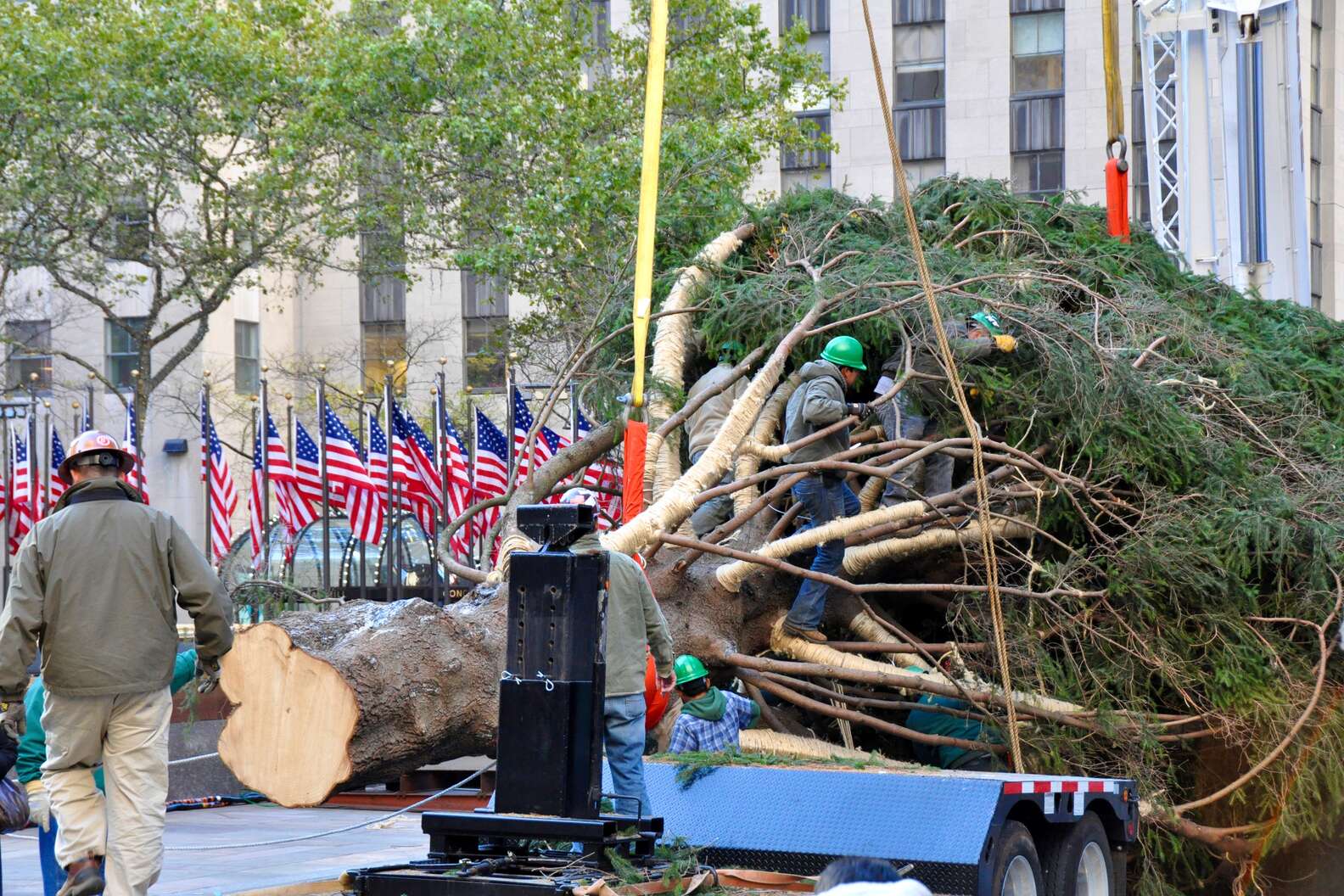 Carrie Underwood Shines in Pumps at Rockerfeller Center Tree Lighting