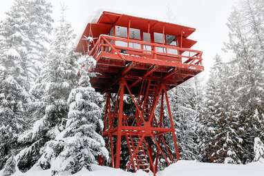Panoramic lookout above the treeline