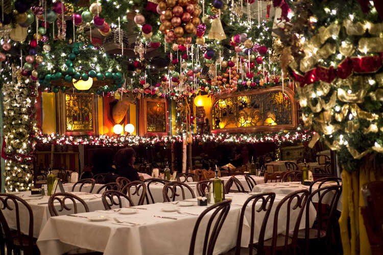 Christmas Pop Up Bars In Nyc For The 2021 Holiday Season Thrillist