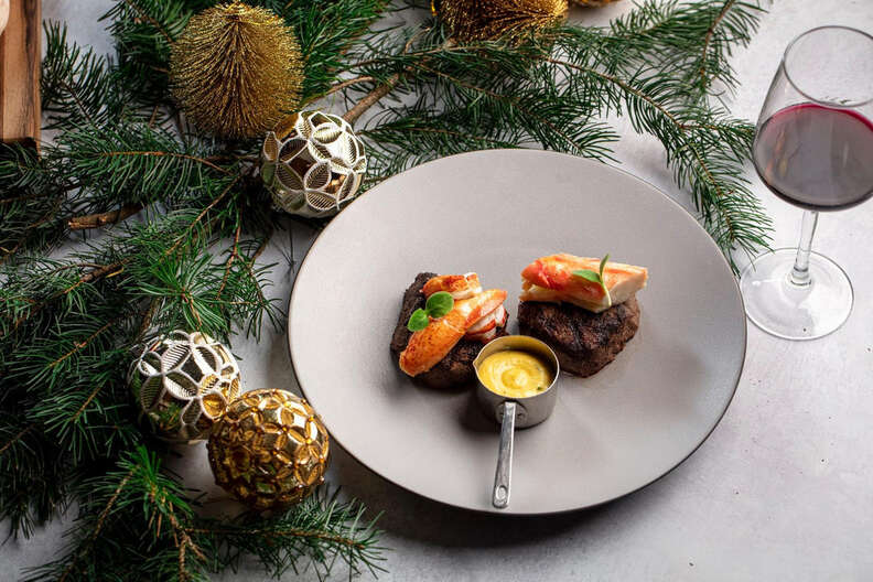 Christmas Dinner Restaurants Near Me 2022 Seattle Restaurants Open On Christmas Day: Where To Get Take-Out - Thrillist