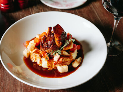 Christmas Brunch Boston 2022 Boston Restaurants Open Through The Christmas & Holiday Season - Thrillist