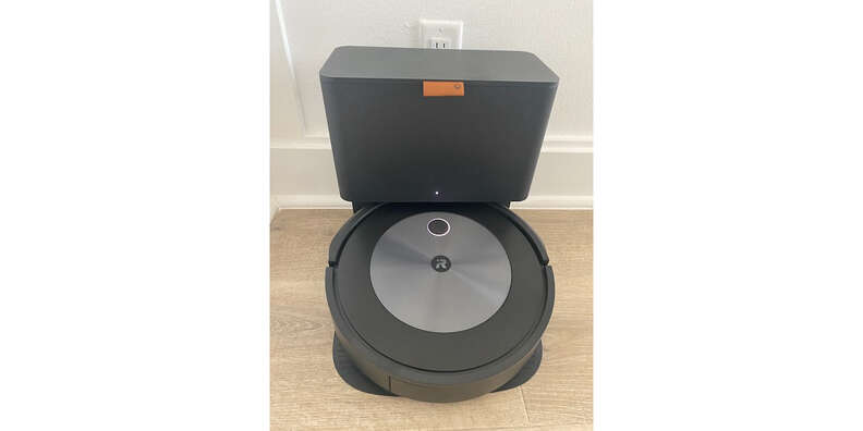 iRobot Roomba j7 Plus review