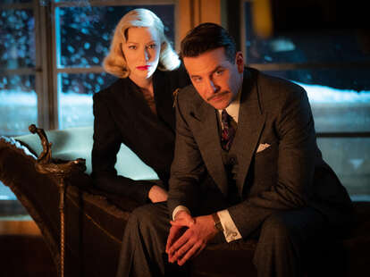 nightmare alley cate blanchett bradley cooper