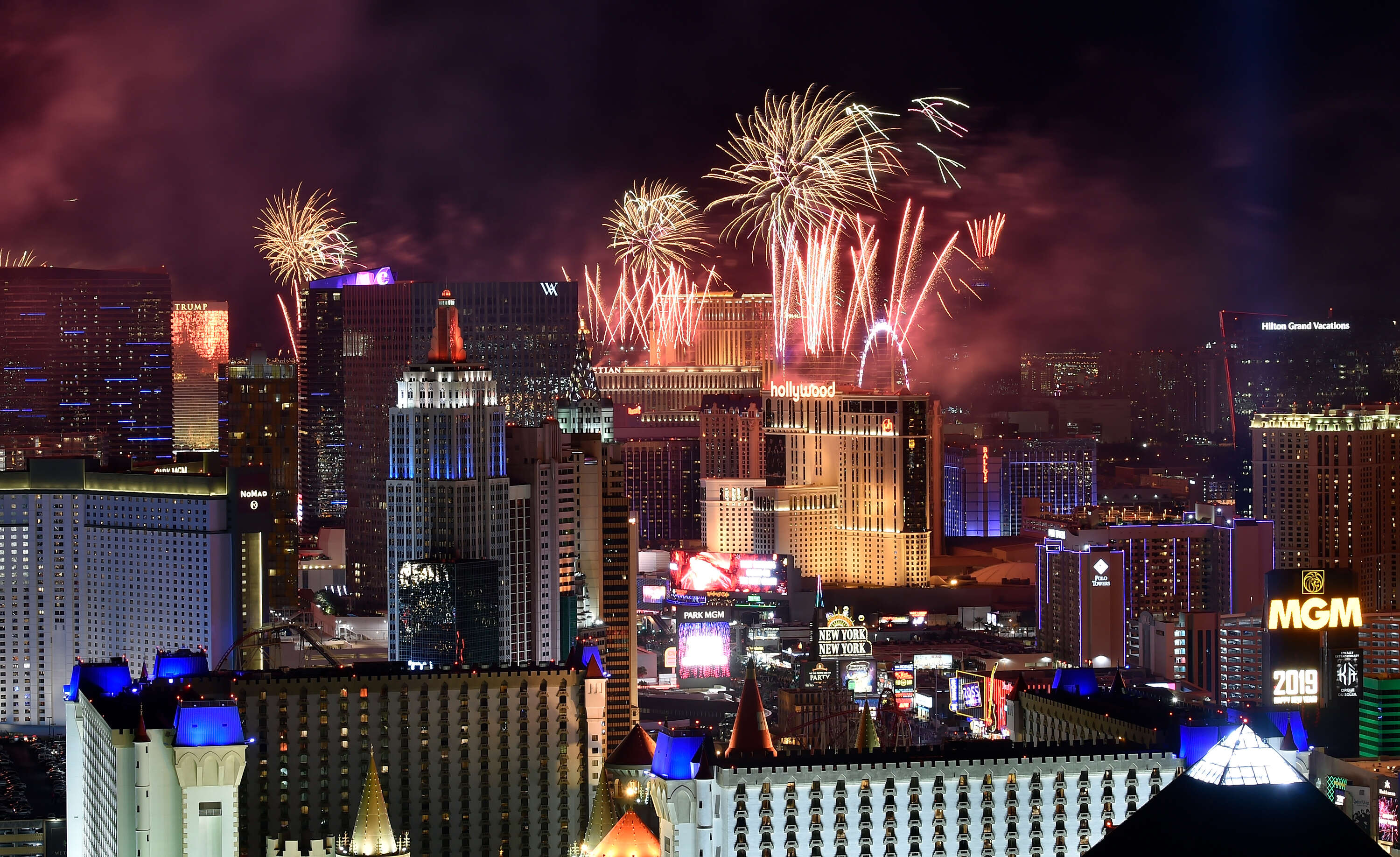 Best Las Vegas New Year S Eve Parties Events This Year 2021 Thrillist