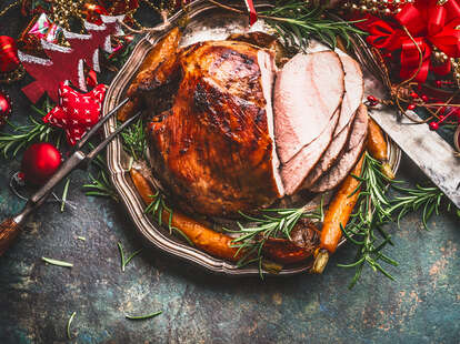 Holiday Meals To Go Okc Christmas 2022 Christmas Food Deals 2021: Everywhere You Can Get Cheap And Free Food - Thrillist