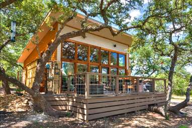 Secluded Texas lodge on 11 private acres