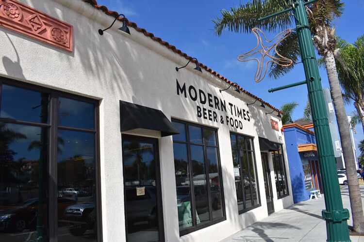 Modern Times Far West Lounge