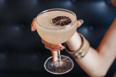 shoal’s drink deep ellum