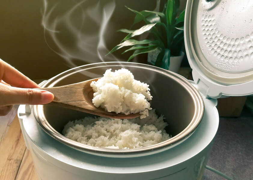 How to Use a Rice Cooker: Make Perfect White Rice and Other Recipes -  Thrillist