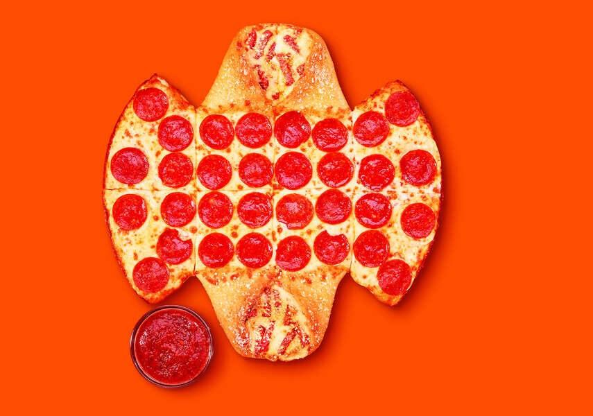 Little Caesars Has a New BatShaped Pizza for ‘The Batman’ Thrillist