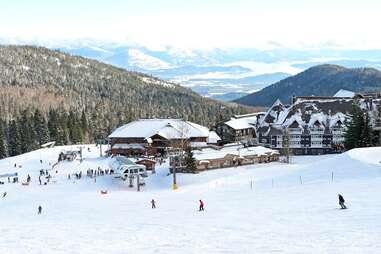 Best Skiing Near Seattle: Top Resorts & Mountains Worth the Trip - Thrillist