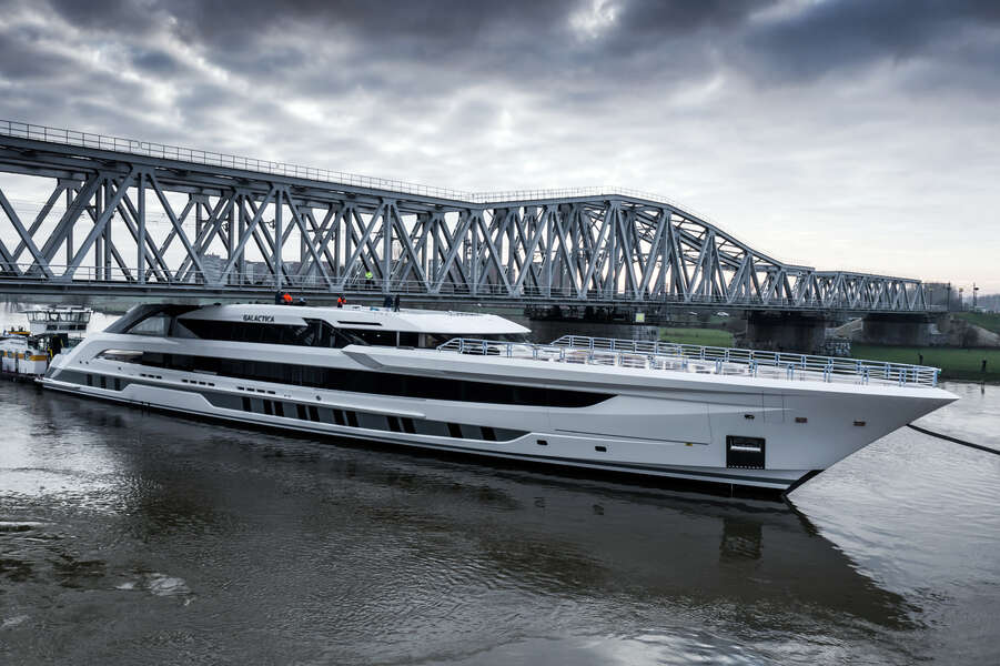 262-Foot Superyacht Barely Squeezes Under Dutch Bridge - Thrillist