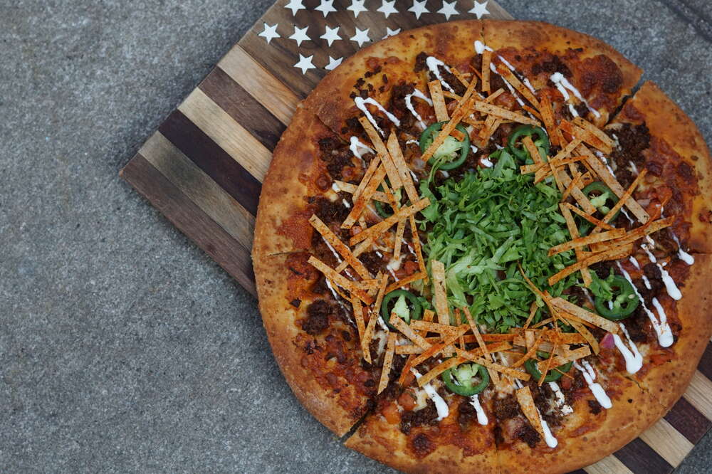 National Pizza Day Deals 2022: Best Free Pizza Offers ...