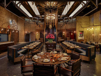 Most Romantic Restaurants In Las Vegas, Las Vegas Dining Room Table