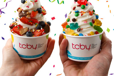 naitonal frozen yogurt day deals 2022