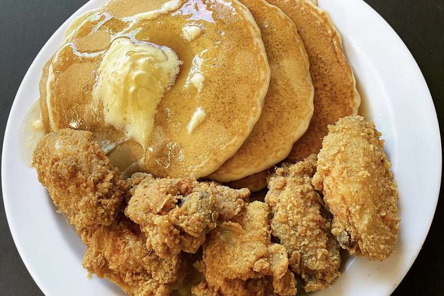 The Serving Spoon A Restaurant in Inglewood, CA Thrillist