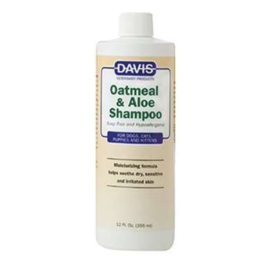 Best dog shampoo for dry and itchy skin: Davis Oatmeal and Aloe Dog and Cat Shampoo