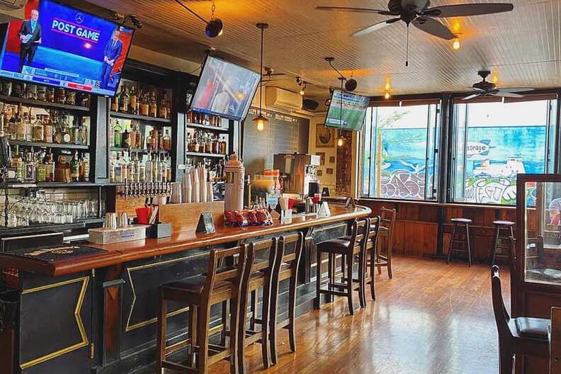 FOOTBALL SEASON IS HERE - Watch Every NFL & NCAA Game at Kent Ale House on  13 Big Screens