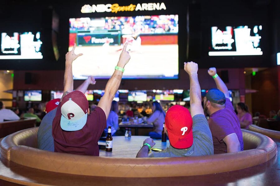 It's Buzzing': Fans enjoy game-like atmosphere during Game 1 watch party