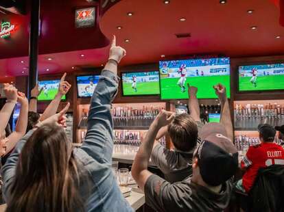 Watch Parties, Sports Bars and Other Great Places to Watch the Kansas City  Chiefs in the Big Game