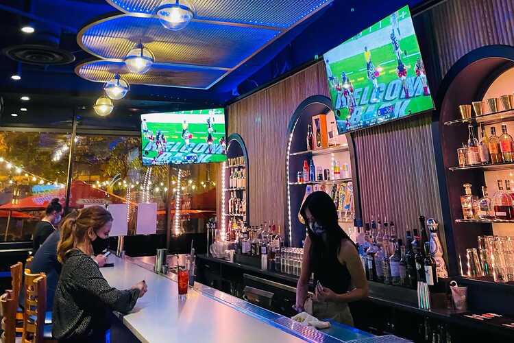 Watch Parties, Sports Bars and Other Great Places to Watch the