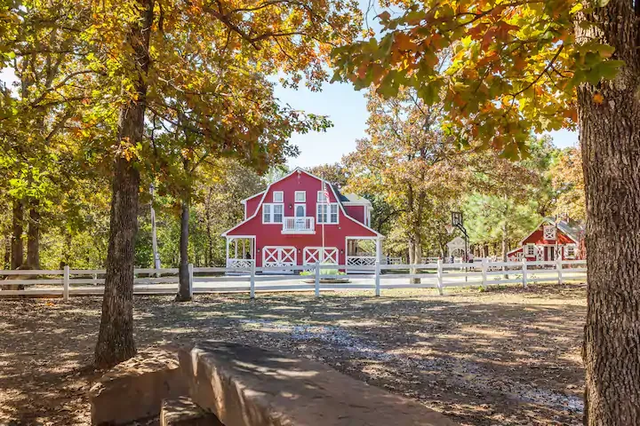 airbnb working farm oklahoma