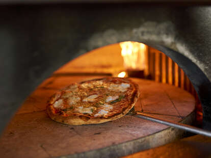 National Pizza Day Deals 2022: Best Free Pizza Offers ...