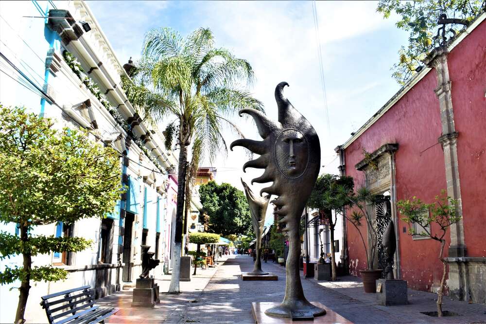 Visit Mexico's Magical Town of Tlaquepaque and Explore Surrealist Art -  Thrillist