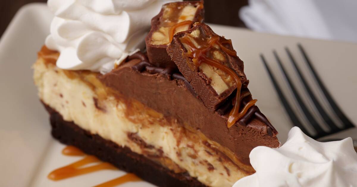 caramel pecan turtle cheesecake factory