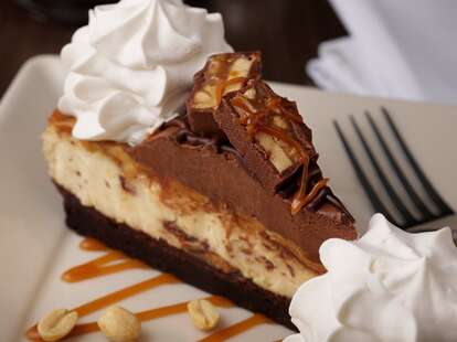 snickers cheesecake