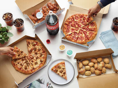 Best Super Bowl Pizza Deals 2022: Game Day Specials ...