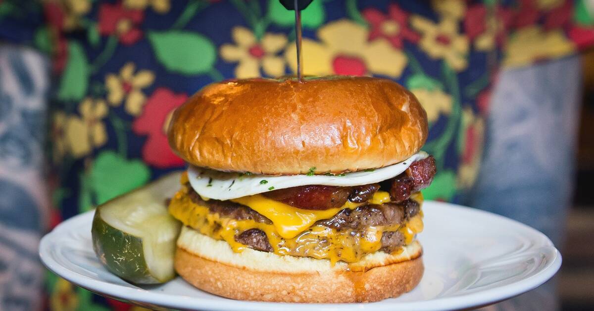 Chicago Food Bucket List: Iconic Restaurants & Best Things to Eat -  Thrillist