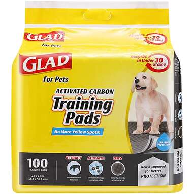 Best odor-neutralizing puppy pads: Glad for Pets Black Charcoal Puppy Pads