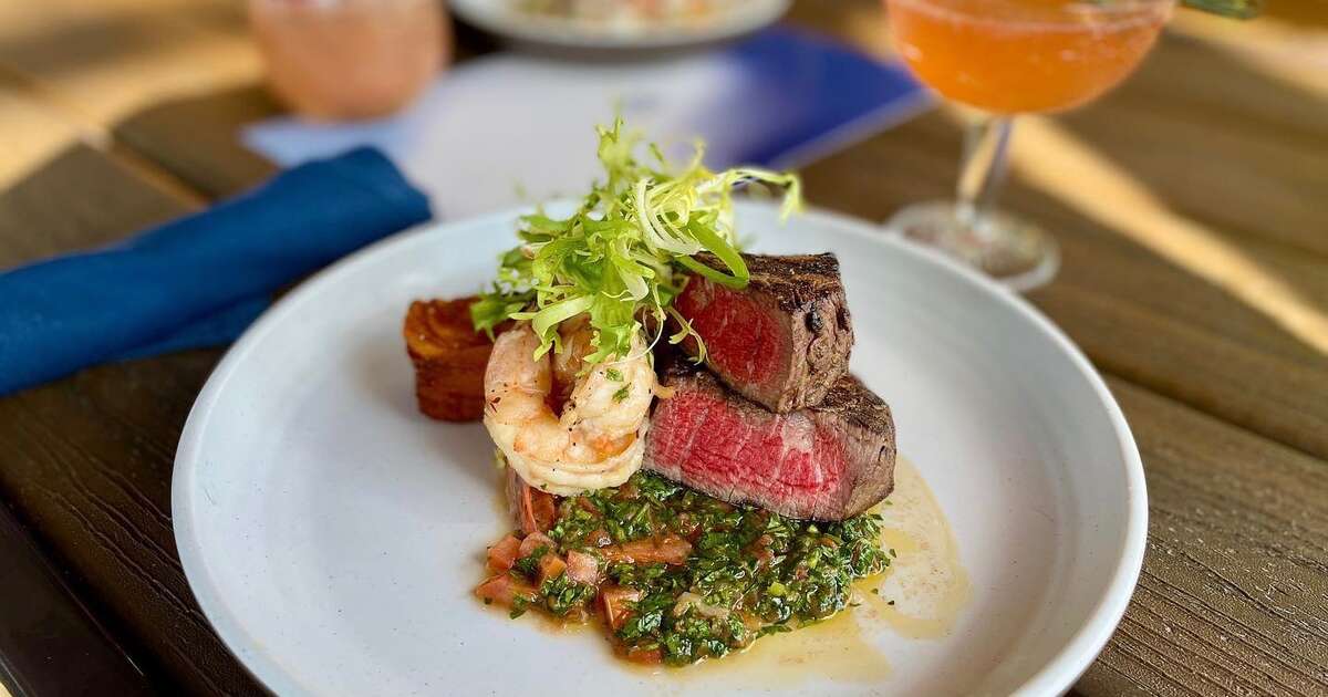 yacht club restaurant near me