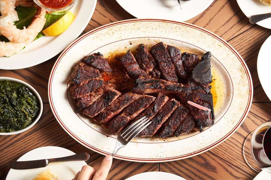 PETER LUGER STEAK HOUSE IN BROOKLYN visual data 8