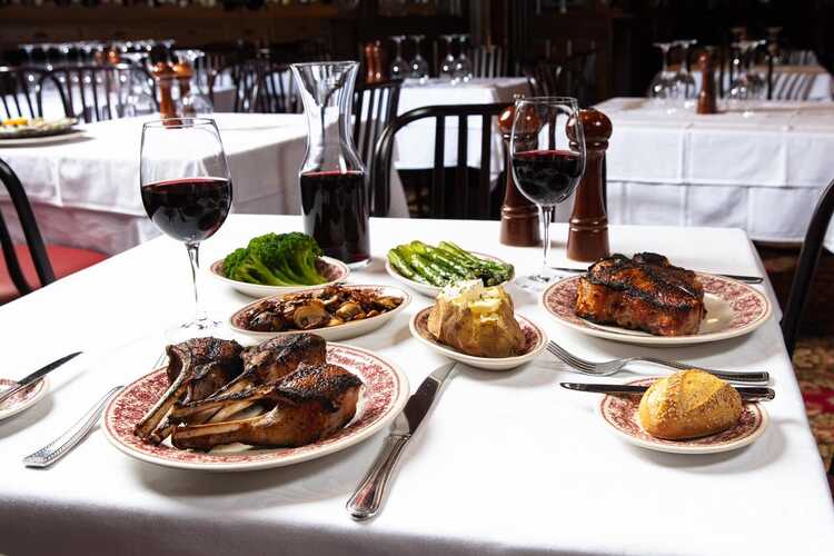 The Chop House: American Steakhouse, Seafood Restaurant and Wine