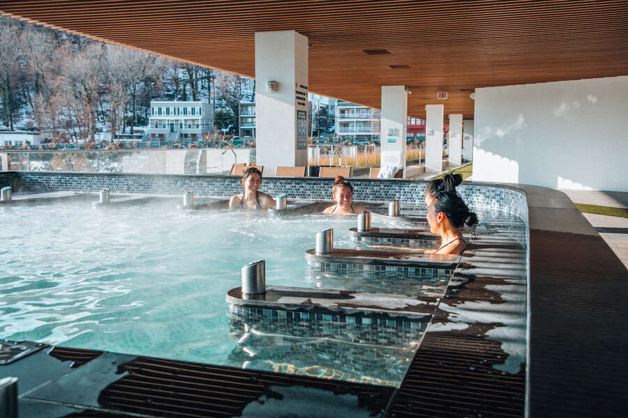 Best Outdoor Spas and Saunas in NYC to Visit This Winter Thrillist
