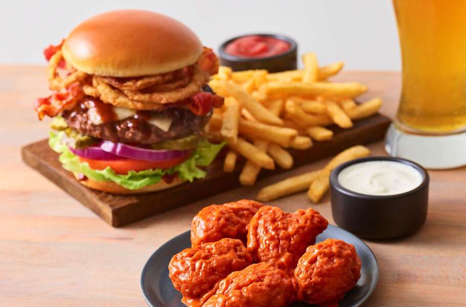 Applebee’s Is Offering 1 Boneless Wings With Burger Orders Thrillist
