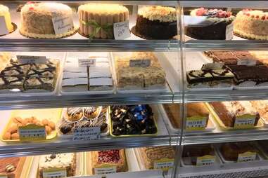 Ann's Bakery & Deli