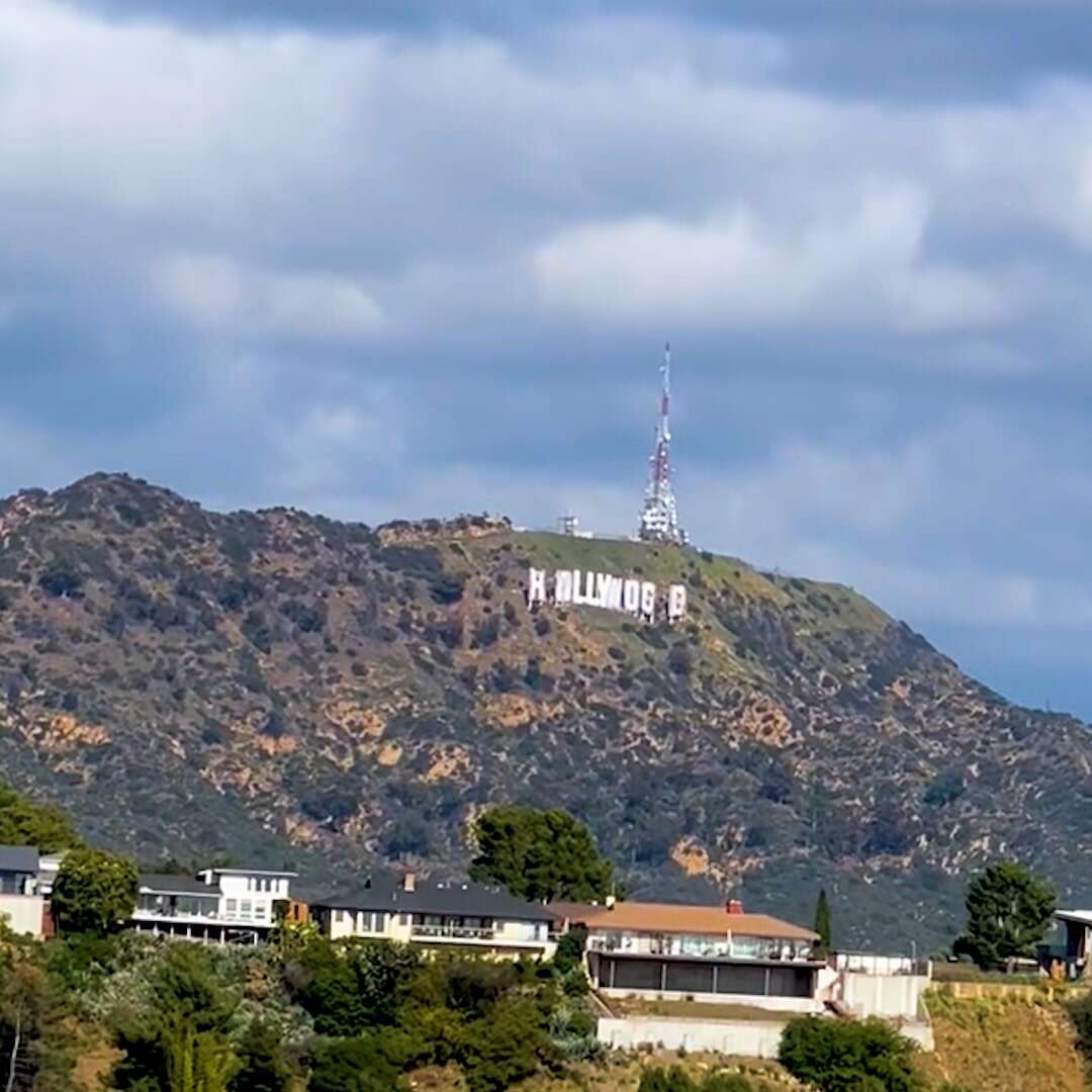 hollywood sign
