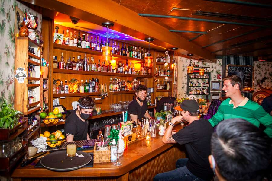 Broken Shaker at Freehand Chicago A Bar in Chicago, IL Thrillist