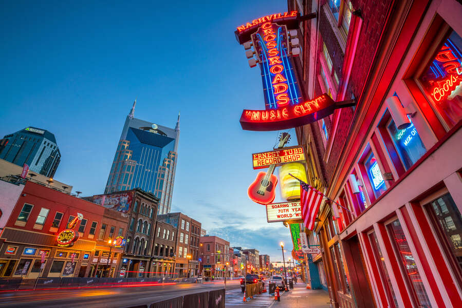 American Airlines Offers Roundtrip Flights to Nashville for as Low as