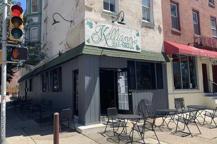 Kelliann's Bar & Grill