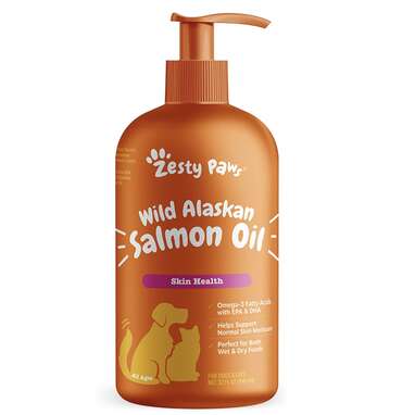 Liquid salmon oil: Zesty Paws Wild Alaskan Salmon Oil