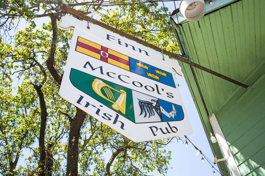 Finn McCool S Irish Pub New Orleans LA Thrillist   Scale;