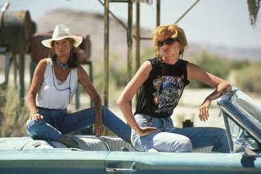 gena davis and susan surandan in thelma and louise