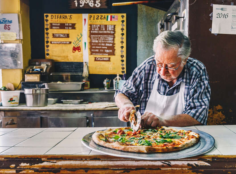 di Fara Pizza - Dom Demarco T-Shirt